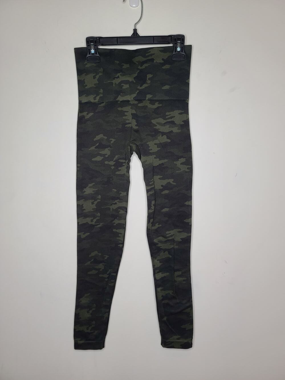 Spanx green camoflauge camo shapewear leggings - small